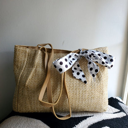 Straw tote bag