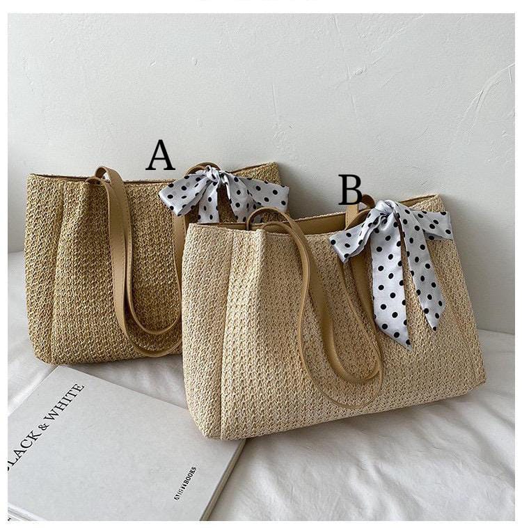 Straw tote bag