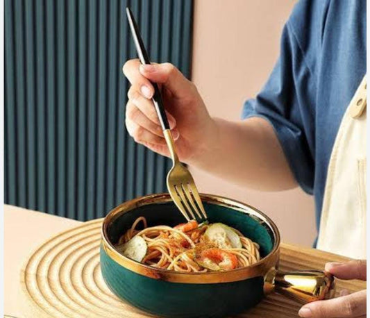 Porcelain snack bowl