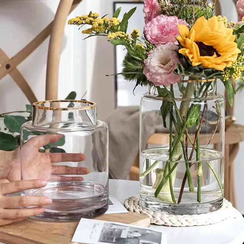 Clear glass vase