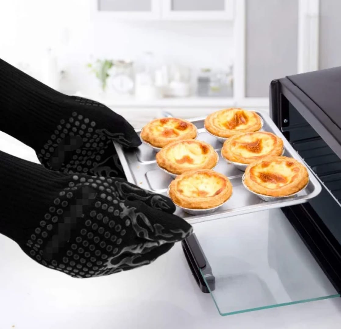 Barbeque heat resistant gloves