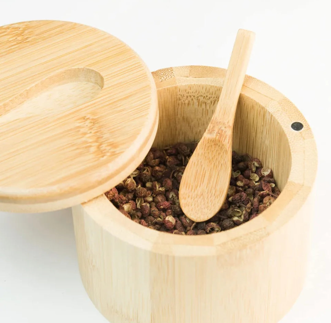 Bamboo sugar/spice tin with lid and spoon