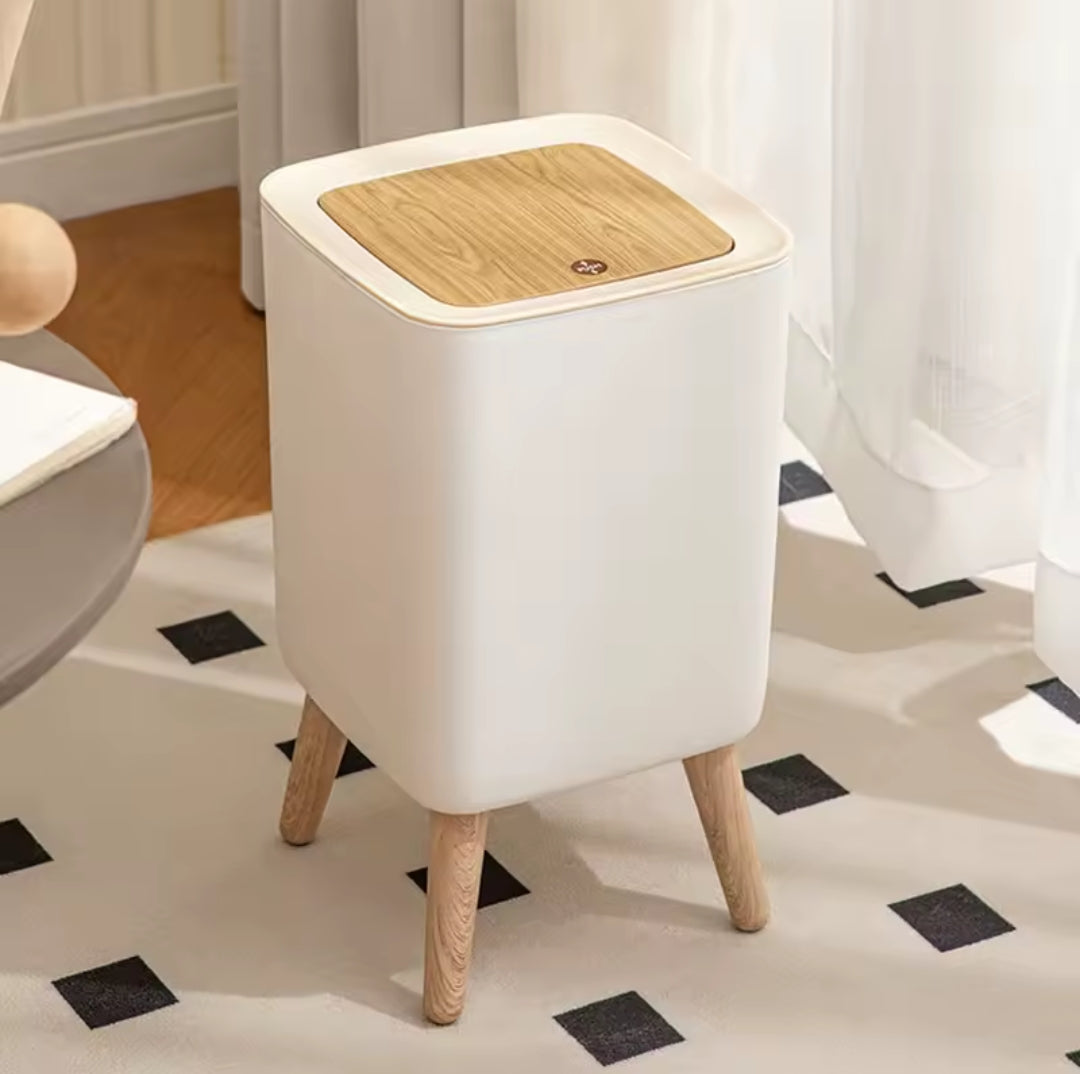 Dustbin with Lid Press