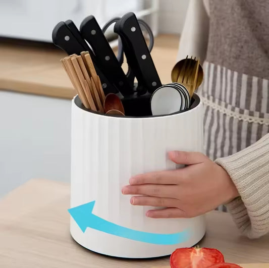 Rotating cutlery organizer