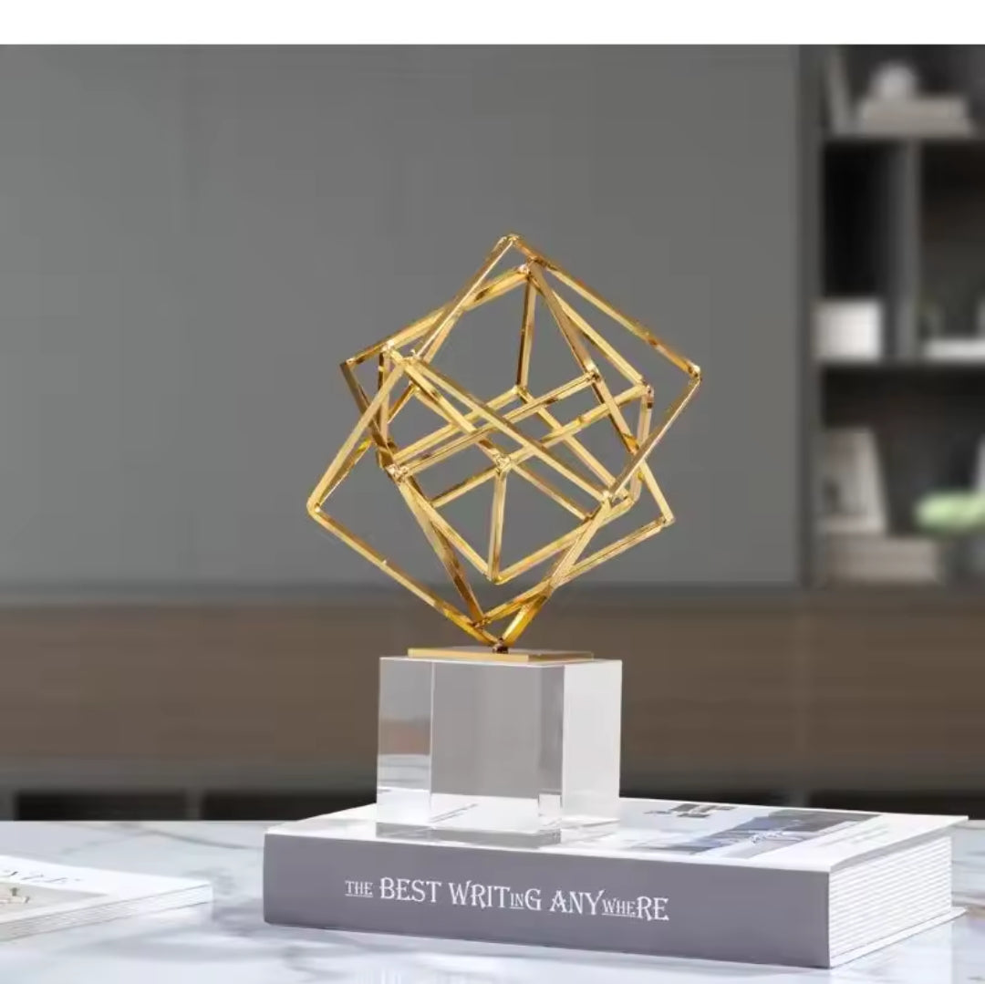 Geometric decor sculpture