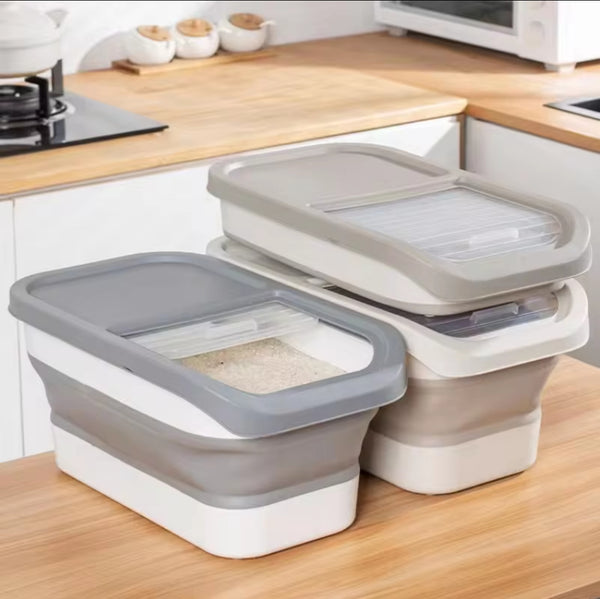 Collapsible Space Saving Pet Food Storage Container with Scoop and Airtight Lid