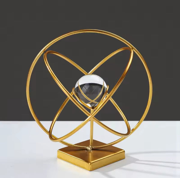 Centre Piece With Pendillum