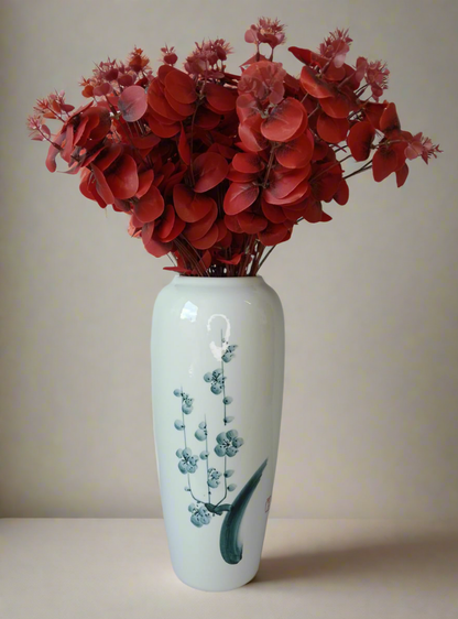 Artistic ceramic vase