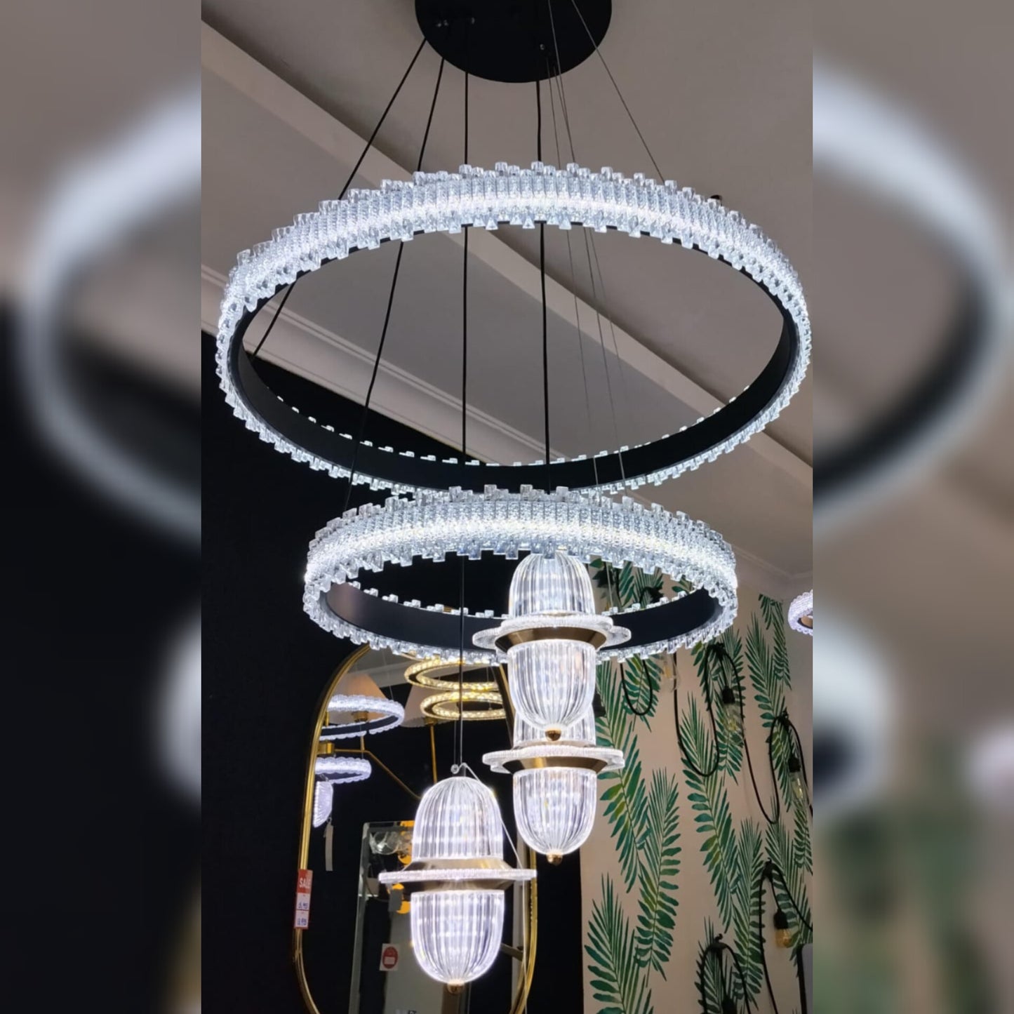 Tiered Circular Ring and Pendant Chandelier Lamp