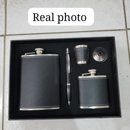 Black Leather Covered Whiskey Flasks Gift Set