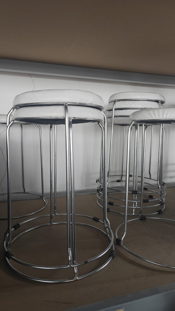 5Pcs metallic stools