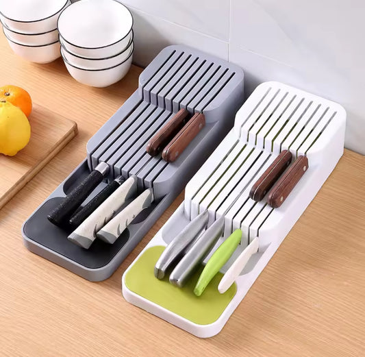 Knife organizer