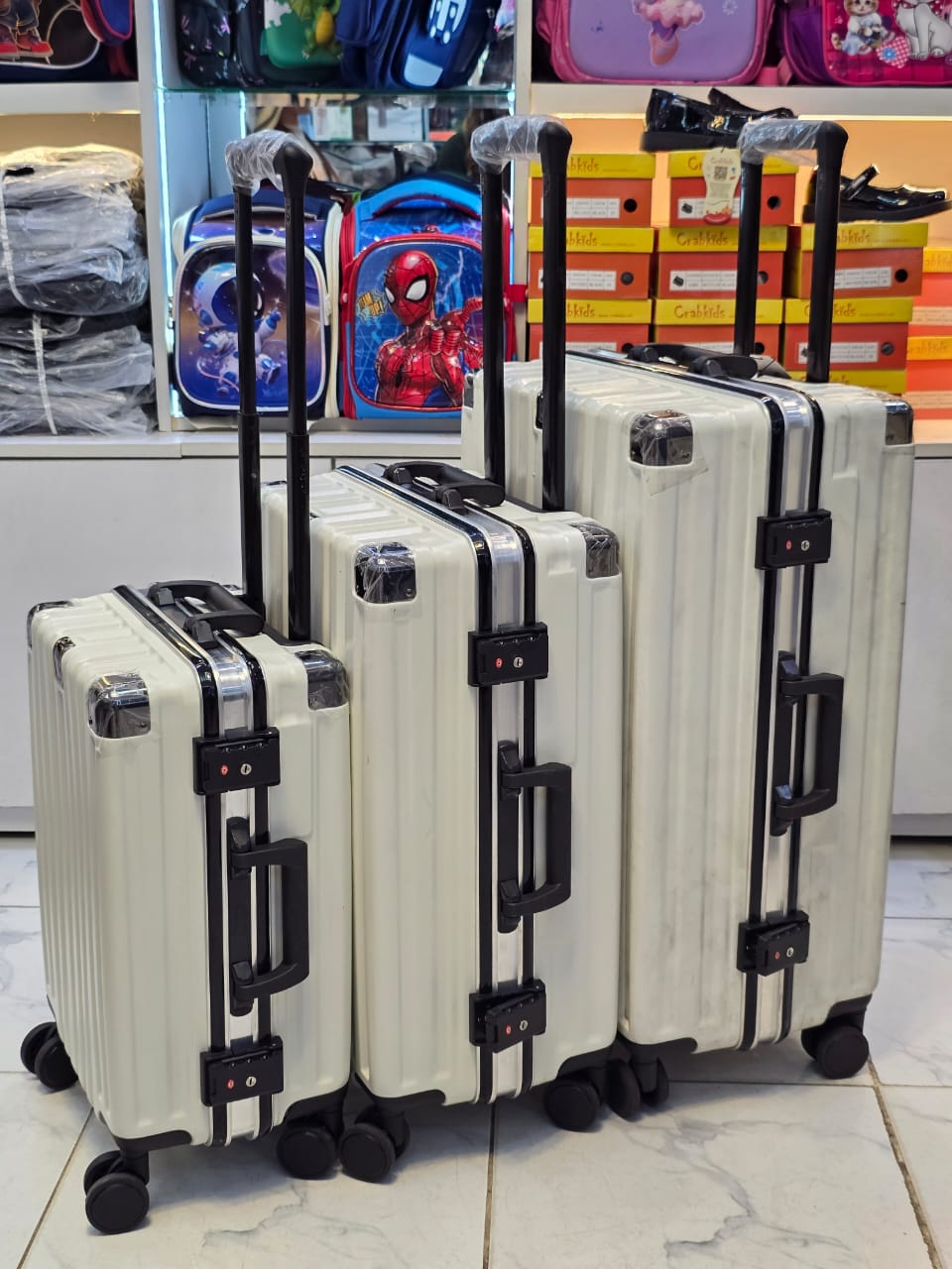 3 in 1 Zipless suitcases