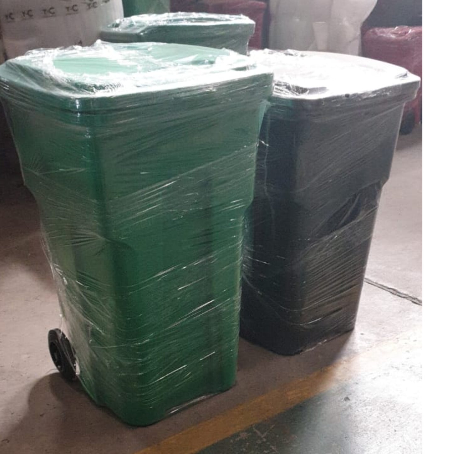 Dustbin with Wheels