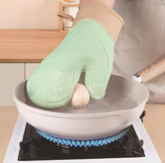 A pair of silicone oven gloves