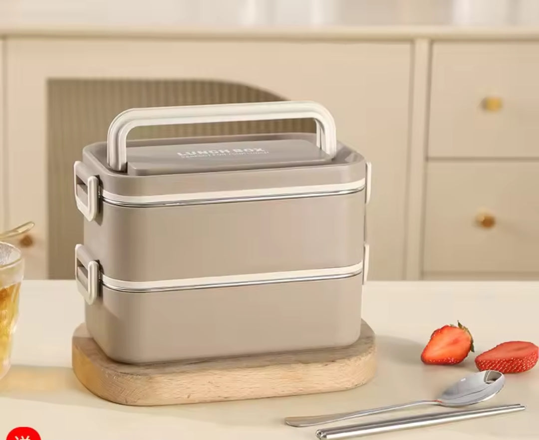 Double layer lunch box