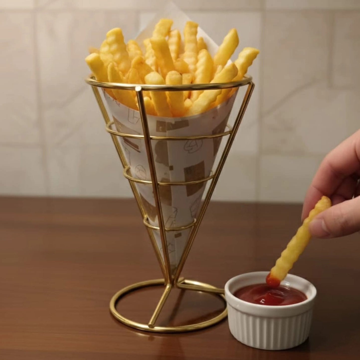 Conical chips basket