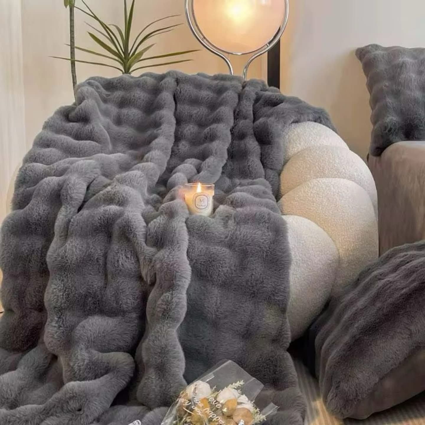 Soft bubble fleece blanket