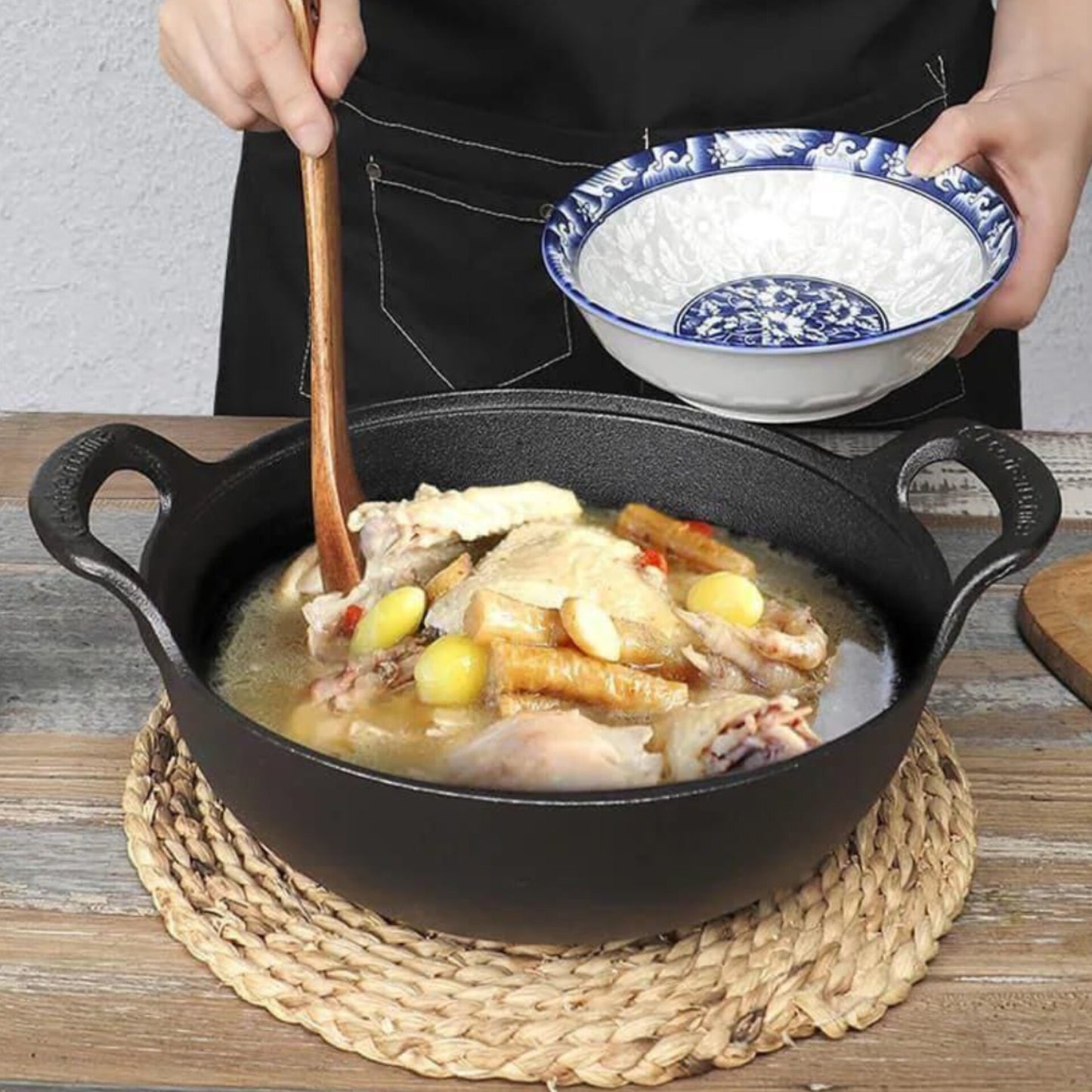 Pre-seasoned Pure Cast Iron Flat Bottom Wok with Wooden Lid