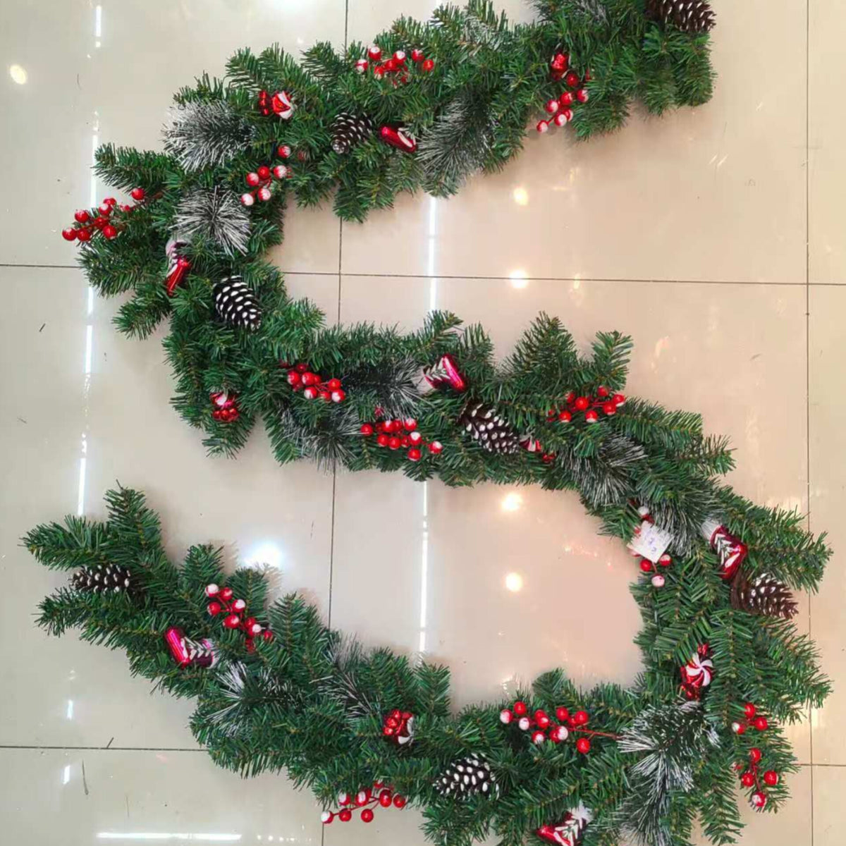 2.7m Pre Decorated Christmas Garland