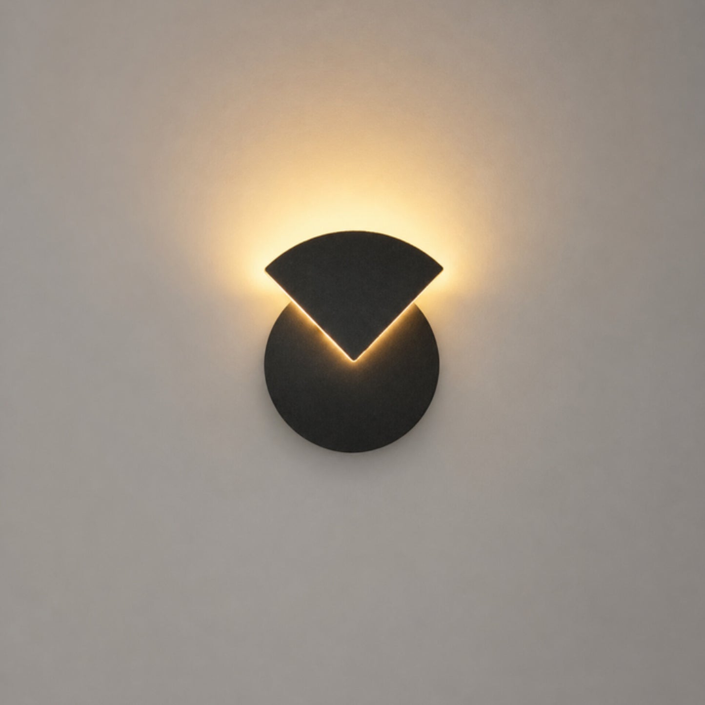 10W LED Decorative Indoor Wall Light  LL 2633 20 BK WW