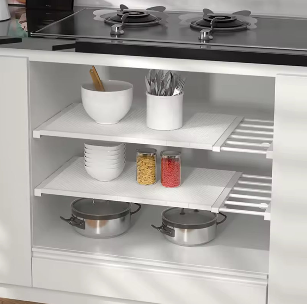 Expandable wardrobe extenders