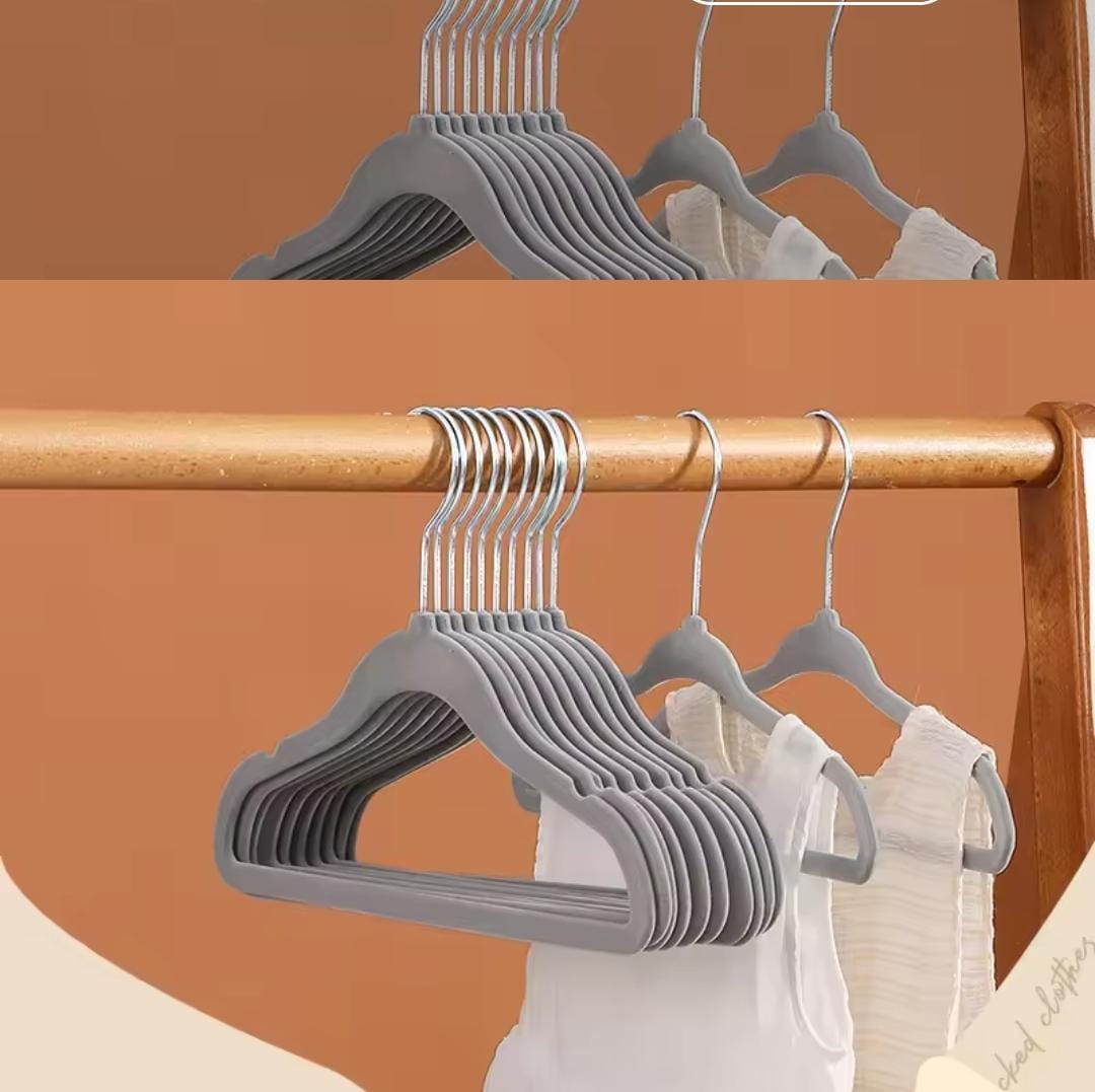 10Pc  kids velvet hangers