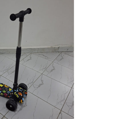 Wide wheeled scooters