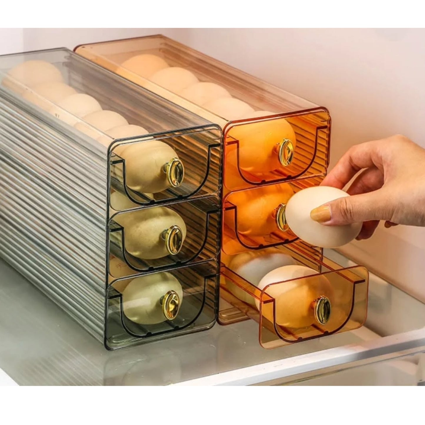 Space saving egg tray