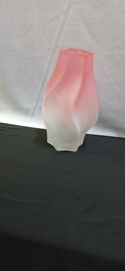 Medium glass flower vase