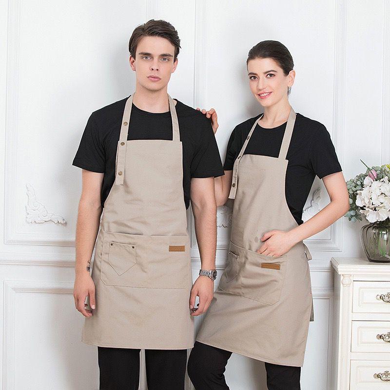 Unisex apron with pockets and adjustable neck strap