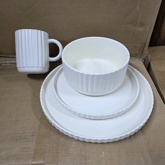 Ceramic dinner set