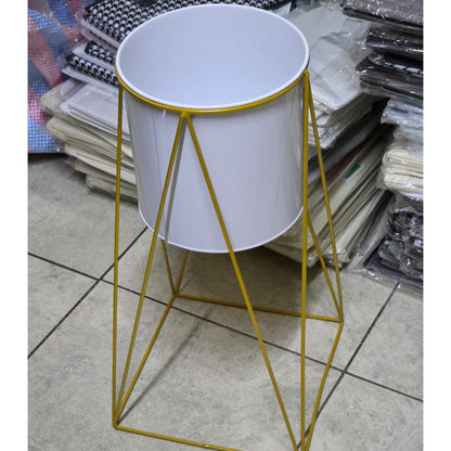 Metal iron planter with stand