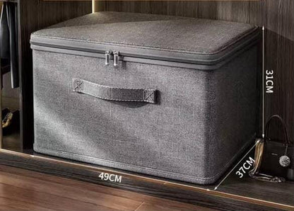 Foldable clothes storage