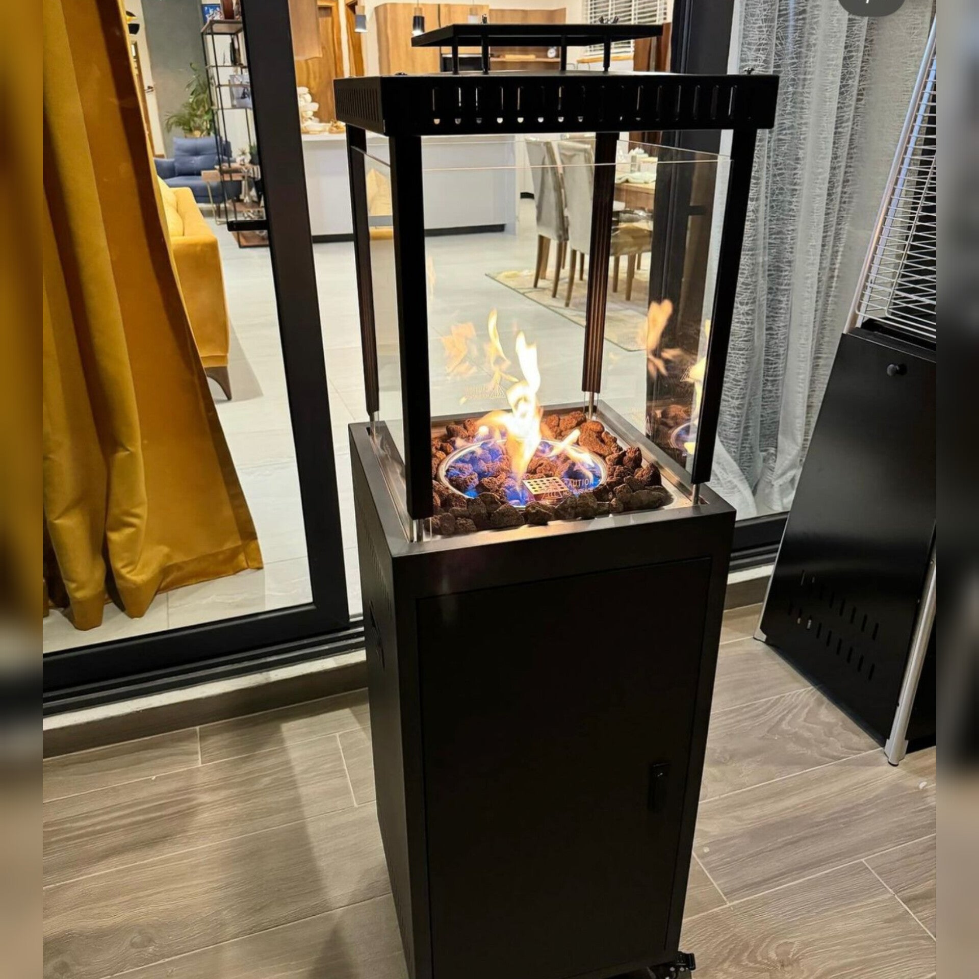 Outdoor gas patio heater 