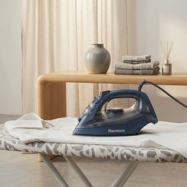NonStick Sole Plate Steam Iron RM/694