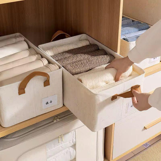 Foldable clothes organizer