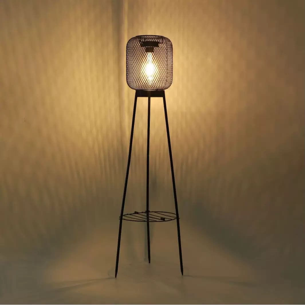 Solar Outdoor Garden Light And Patio Lantern Gha