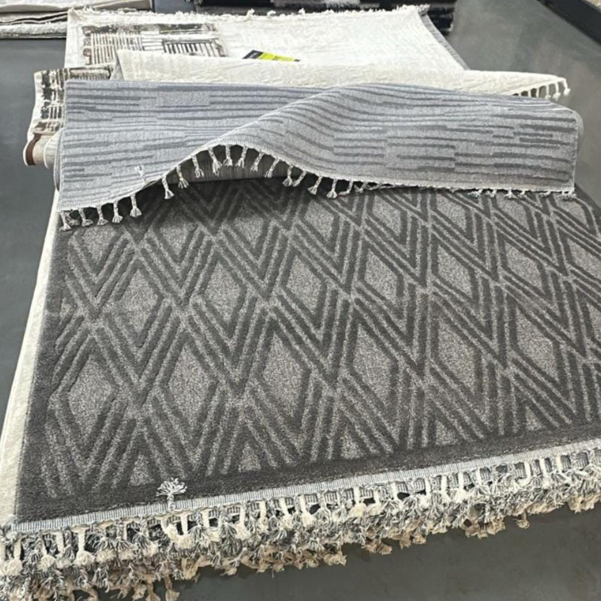 8*11 Bohemian Carpet With Tassels