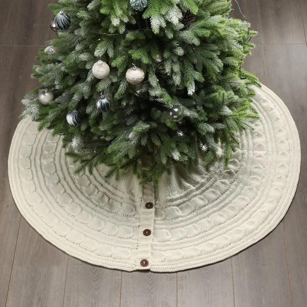 Christmas knitted tree skirt