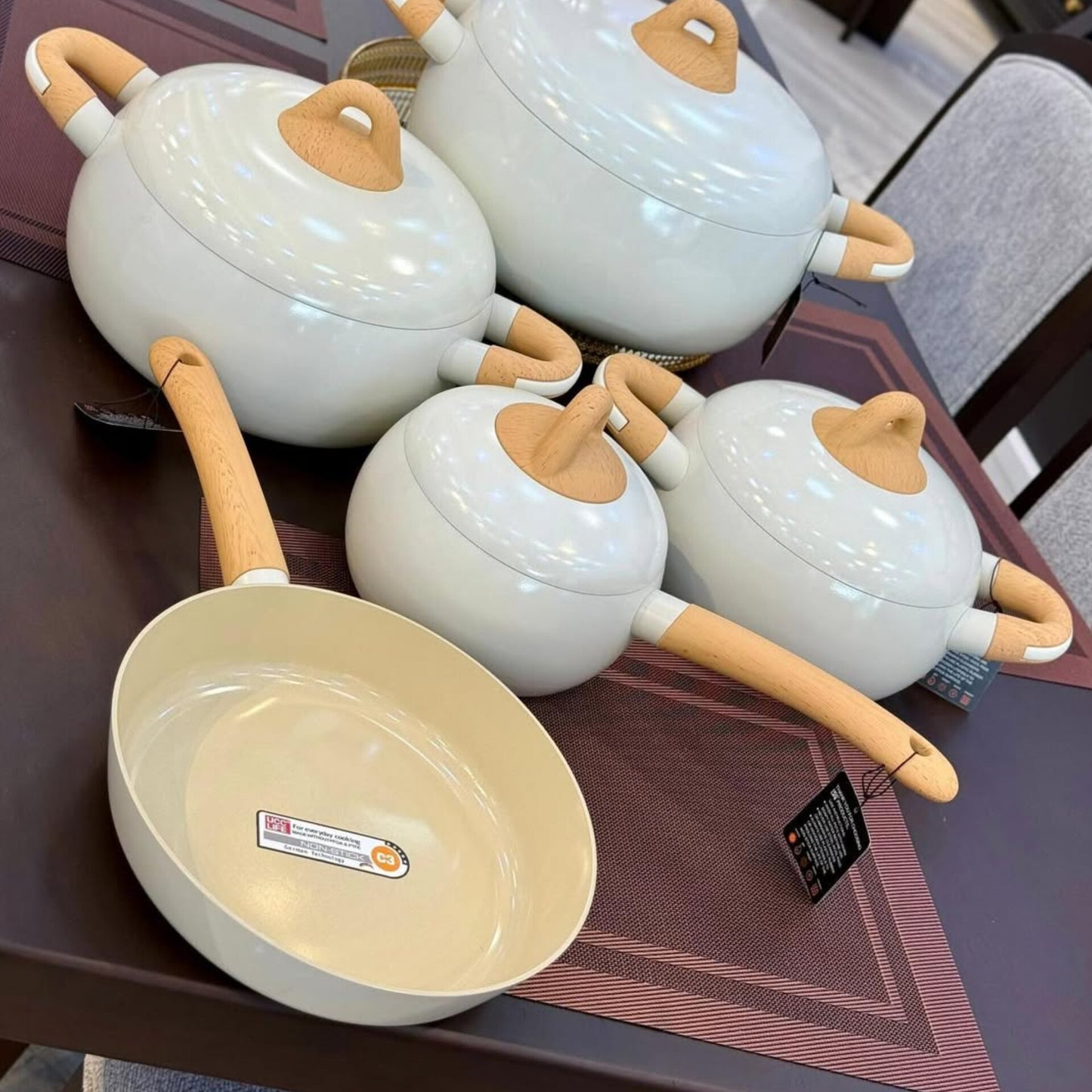 9Pcs  Forged Aluminium Ceramic Cookware Set