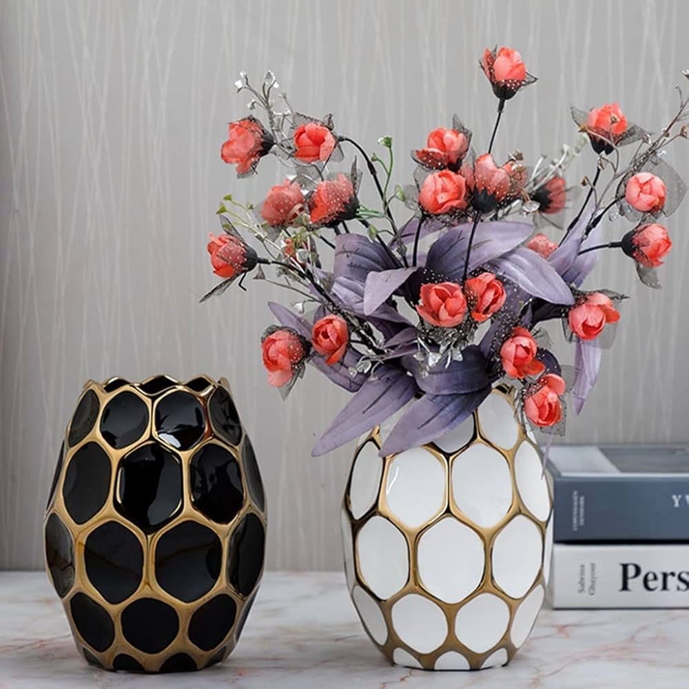 Gold pattern ceramic vase