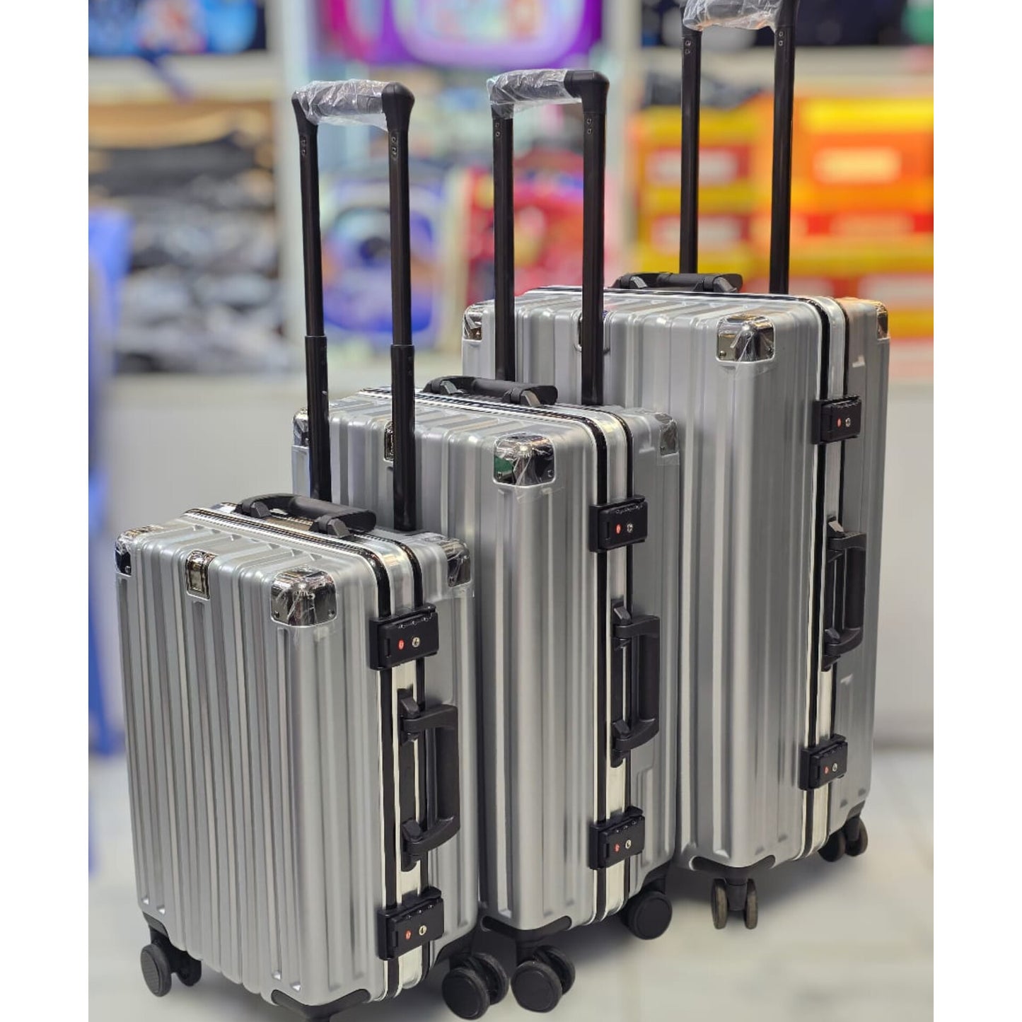 3 in 1  Zipless suitcases