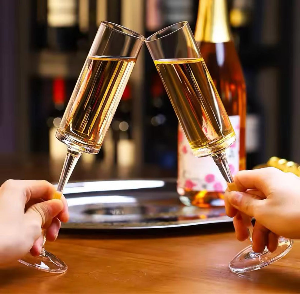 Pair of champagne glasses Gha