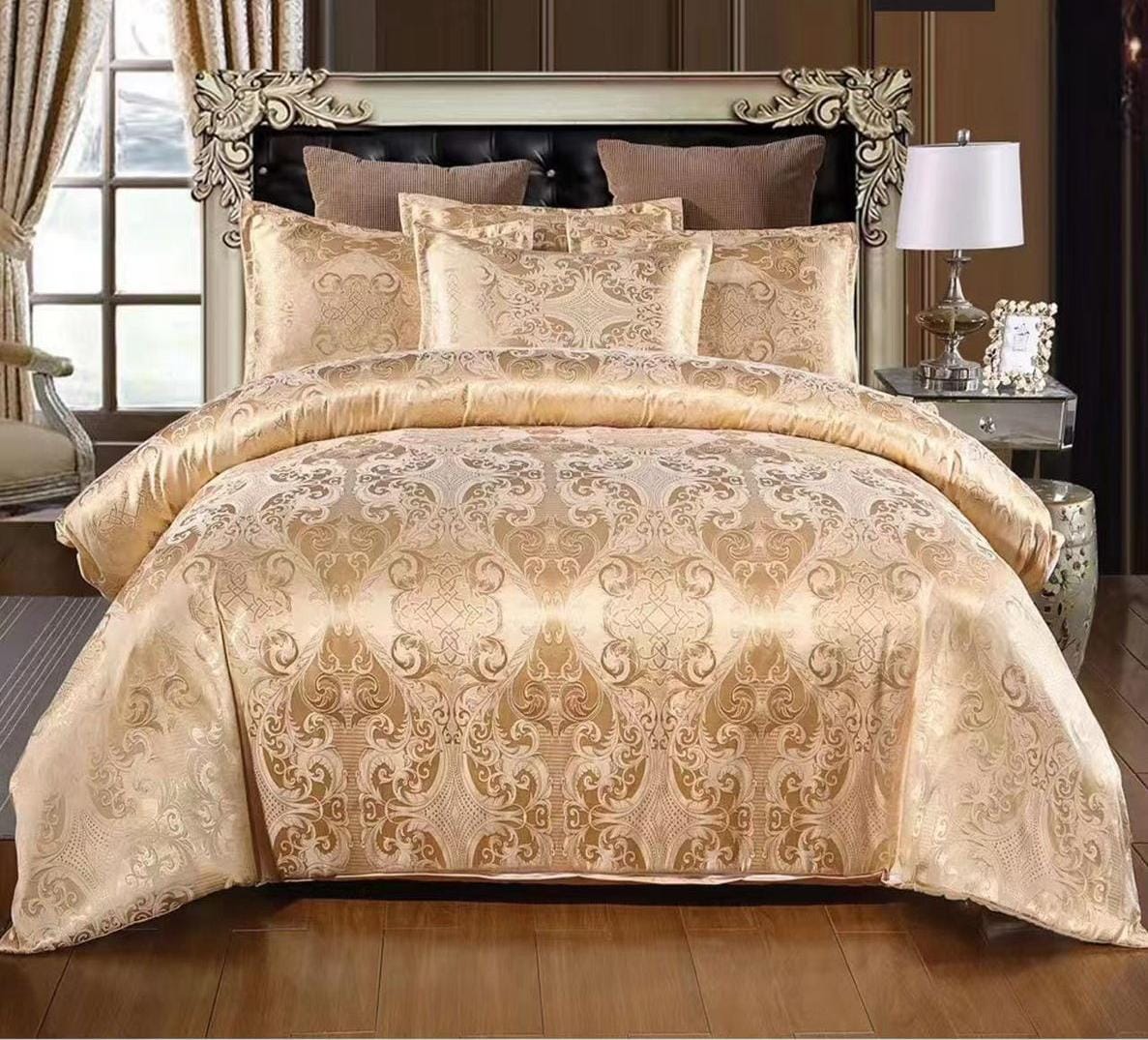 4Pcs  6 * 7 Silk Duvet Cover Set