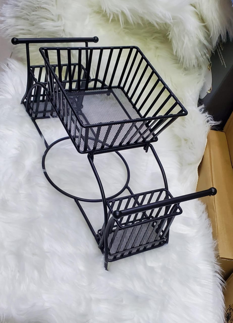 Table top organizer