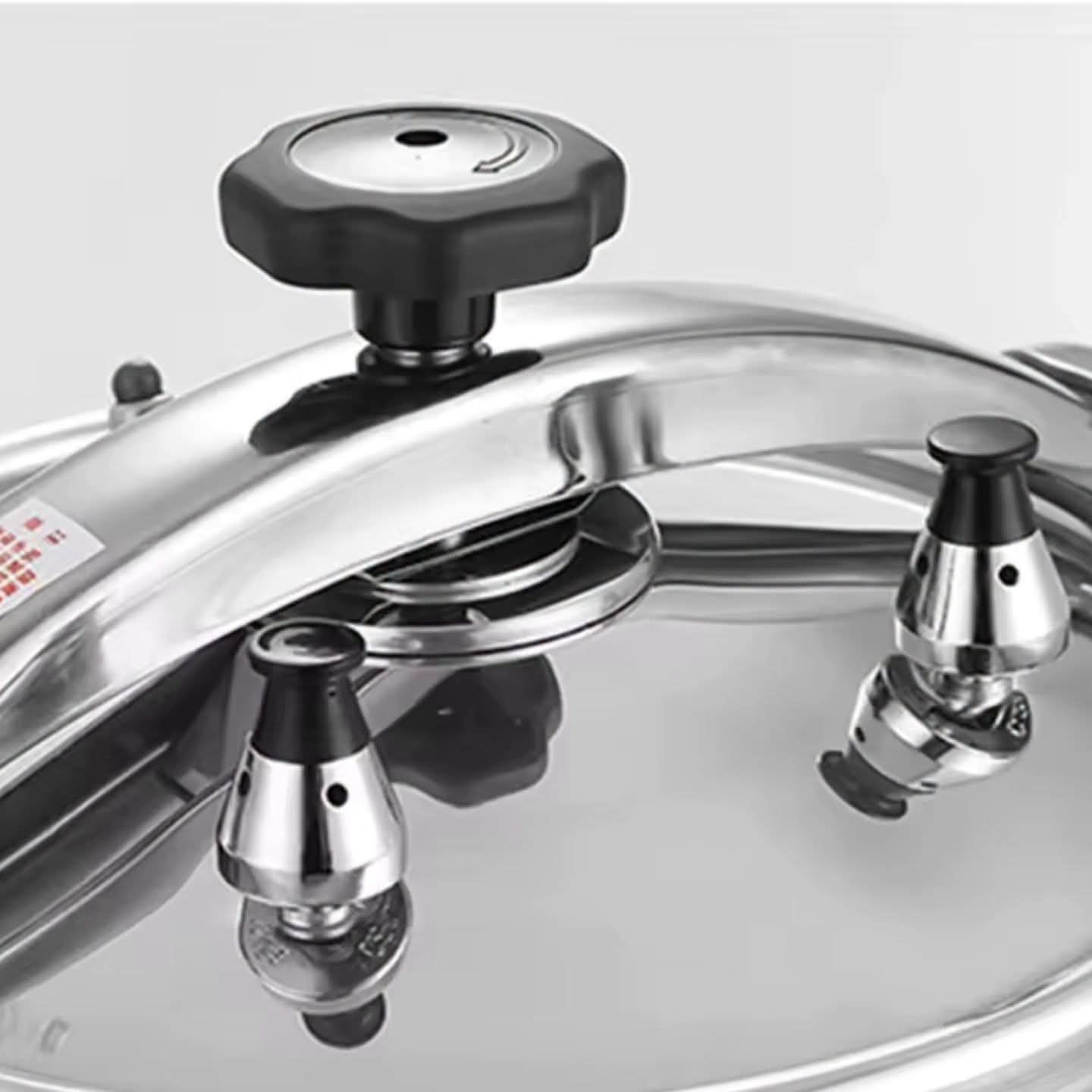 11 Litre Aluminium Pressure Cooker Gha
