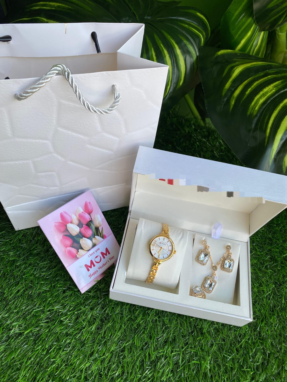 Mother's gift pack