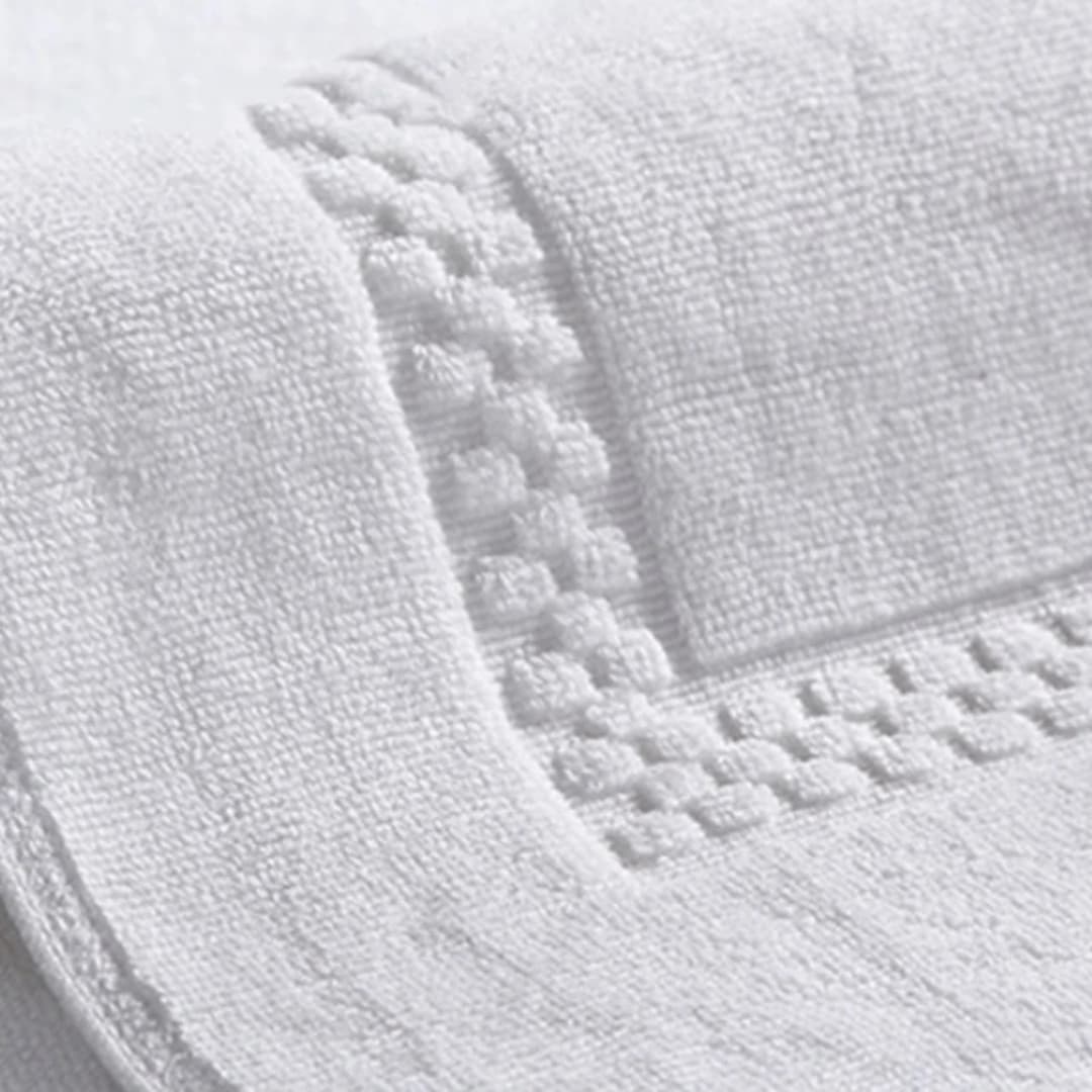 White Towel Floor Bathroom Mat