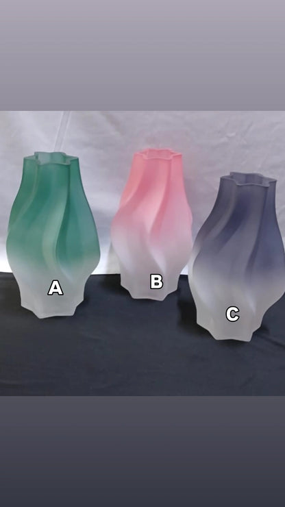 Medium glass flower vase
